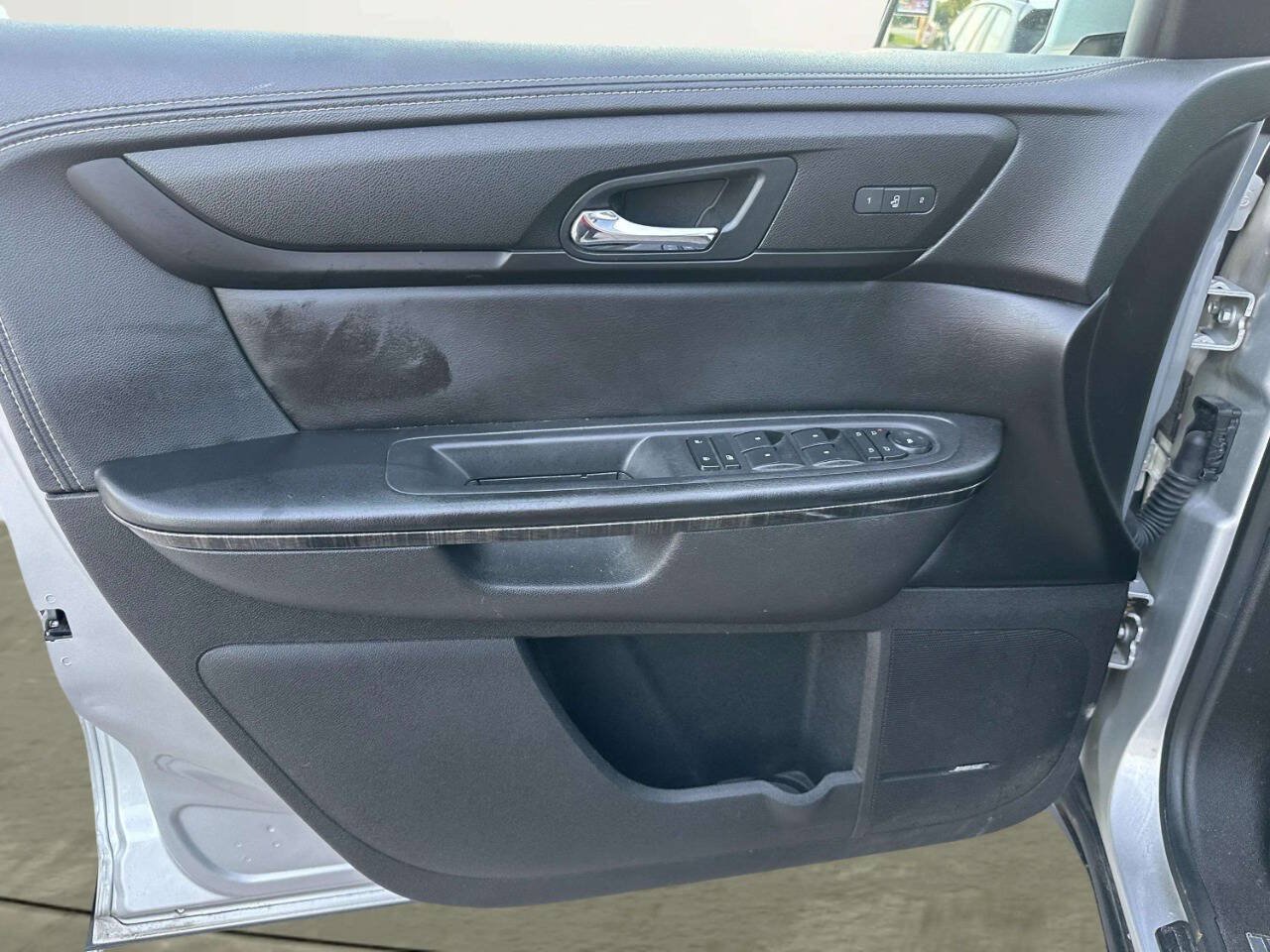 Used 2017 GMC Acadia Limited SLT AWD/4WD image 12