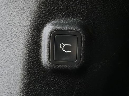 Certified 2022 Jeep Cherokee Trailhawk w/ Comfort/Convenience Group image 12