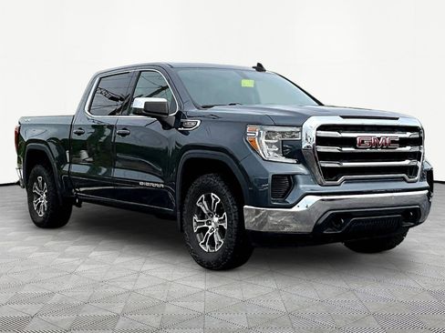 Used 2020 GMC Sierra 1500 SLE w/ SLE Value Package AWD/4WD image 3
