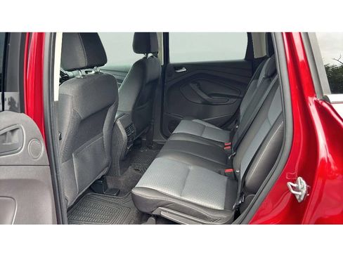 Used 2017 Ford Escape SE w/ Equipment Group 201A AWD/4WD image 11