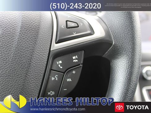 Used 2019 Ford Fusion SE FWD image 28