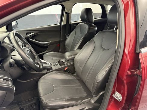 Used 2014 Ford Focus Titanium image 38