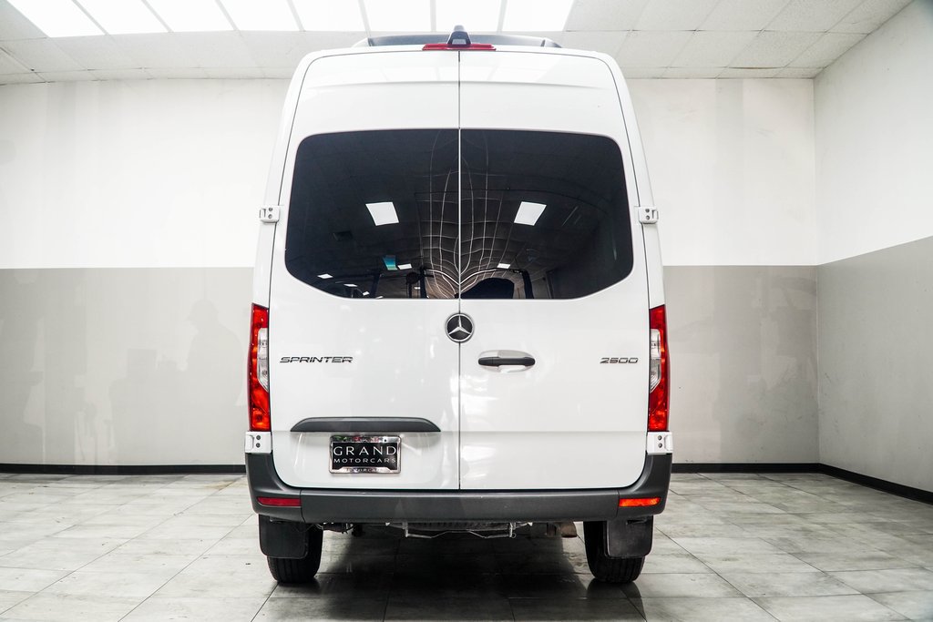 Used 2024 Mercedes-Benz Sprinter 2500 image 14