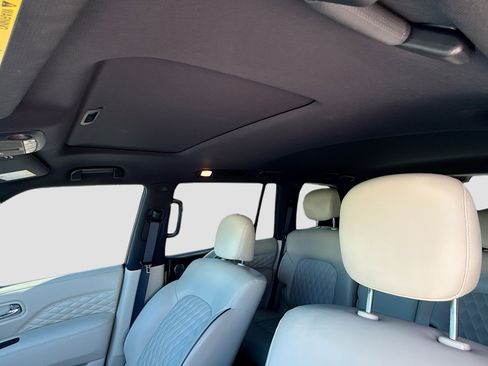 Used 2024 INFINITI QX80 Sensory image 29