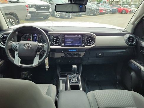 Used 2022 Toyota Tacoma SR5 image 9
