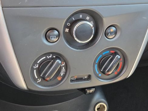 Used 2019 Nissan Versa SV FWD image 23