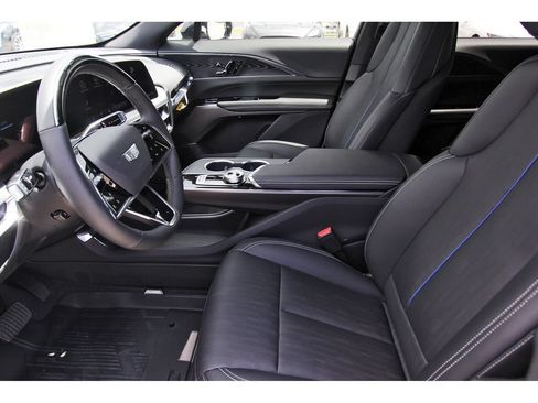 New 2026 Cadillac Lyriq Sport AWD/4WD image 6