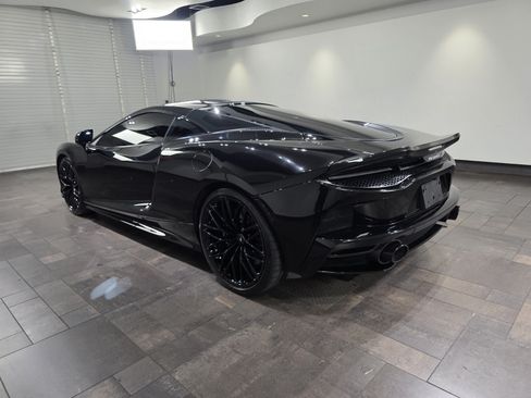Used 2023 McLaren GT RWD image 4