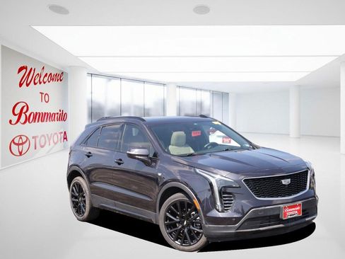 Used 2023 Cadillac XT4 Sport FWD image 2