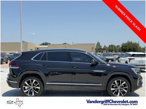 Used 2024 Volkswagen Atlas Cross Sport SEL Premium R-Line AWD/4WD image 3