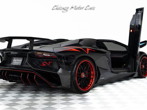 Used 2017 Lamborghini Aventador LP 750-4 Superveloce image 1