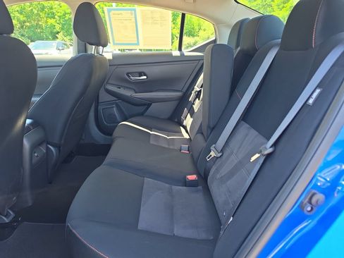 Used 2025 Nissan Sentra SR FWD image 17