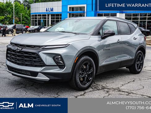 New 2026 Chevrolet Blazer LT w/ Convenience Package FWD image 3