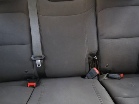 Used 2018 Jeep Wrangler Unlimited Sport S image 13