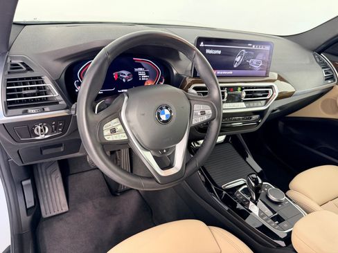 Used 2024 BMW X3 xDrive30i w/ Premium Package AWD/4WD image 4
