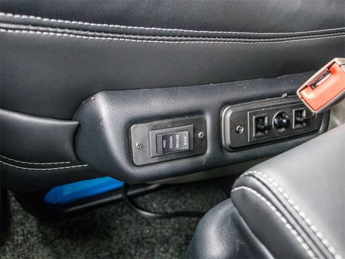 New 2025 Chevrolet Express 2500 w/ Driver Convenience Package image 33