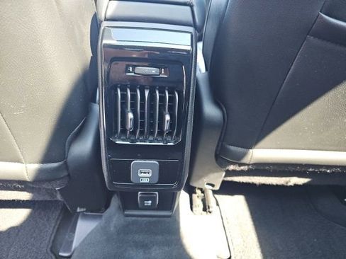 Used 2022 Jeep Compass Limited w/ Sun and Sound Group image 27