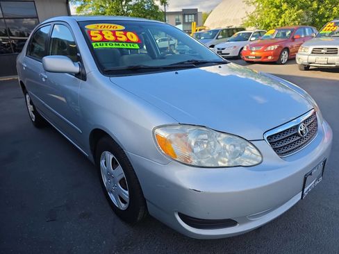 Used 2006 Toyota Corolla LE FWD image 1