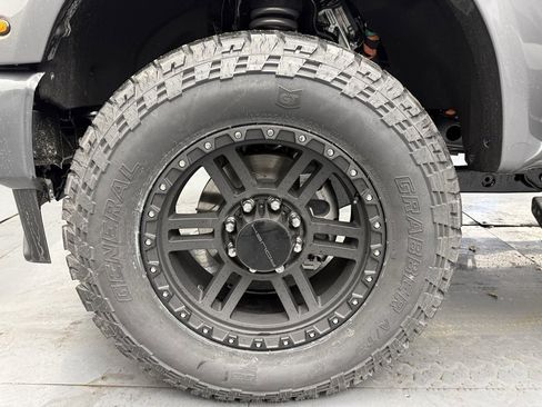 New 2026 Ford F250 Lariat w/ Black Appearance Package image 19