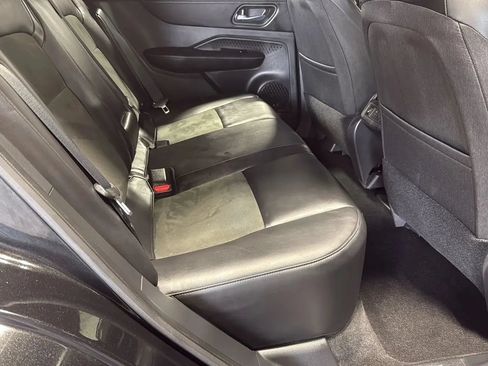 Used 2024 Nissan Ariya AWD image 16