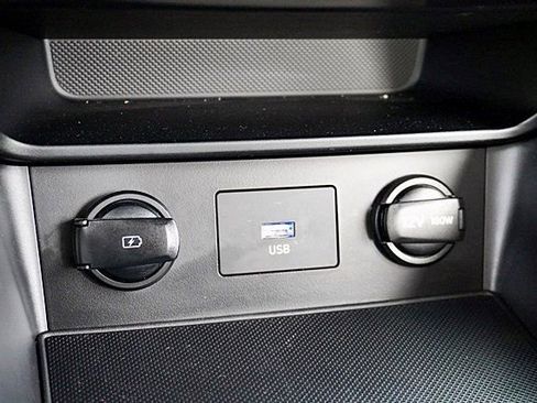 Certified 2023 Hyundai Kona SEL AWD/4WD image 28