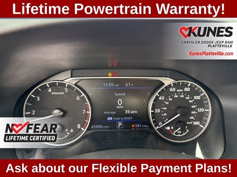 Used 2025 Nissan Altima 2.5 SV FWD image 15