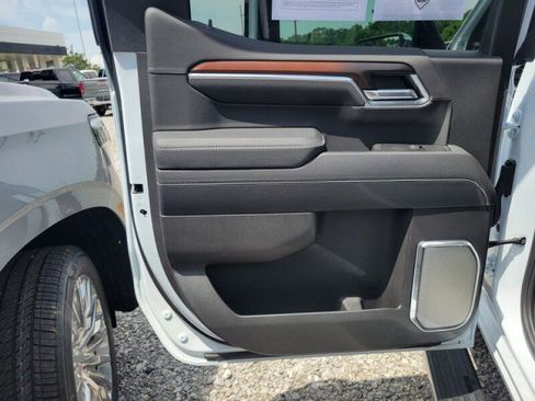 Used 2026 GMC Sierra 1500 Denali AWD/4WD image 30