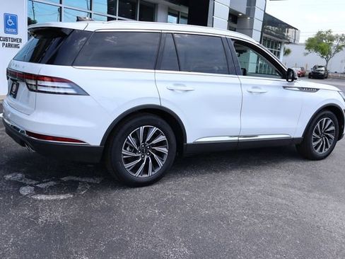 New 2026 Lincoln Aviator 2WD image 7