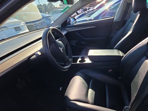 Used 2023 Tesla Model 3 Standard Range image 7