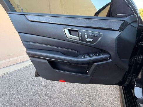 Used 2014 Mercedes-Benz E 350 Sedan image 40