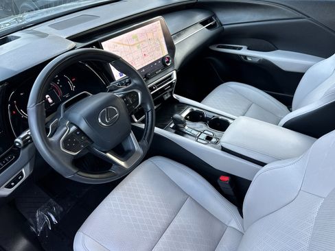 Used 2024 Lexus RX 350 Premium Plus w/ Convenience Package image 9