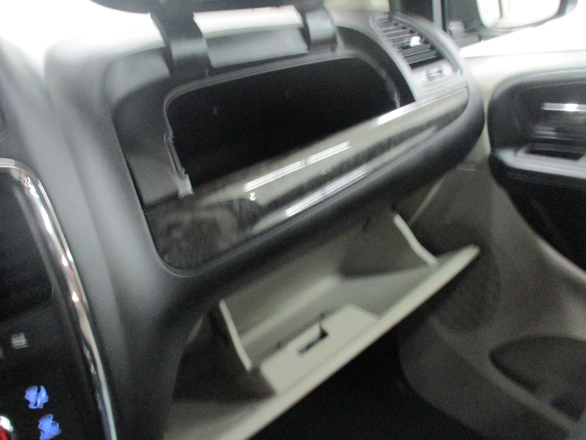 Used 2019 Dodge Grand Caravan SE w/ UConnect Hands-Free Group FWD image 21