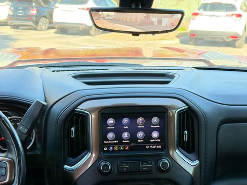 Used 2020 Chevrolet Silverado 2500 High Country w/ Z71 Off-Road Package image 18