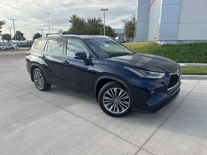 Used 2022 Toyota Highlander Platinum