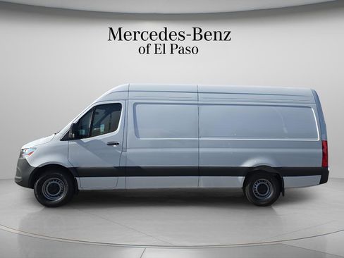 Used 2025 Mercedes-Benz Sprinter 2500 image 6