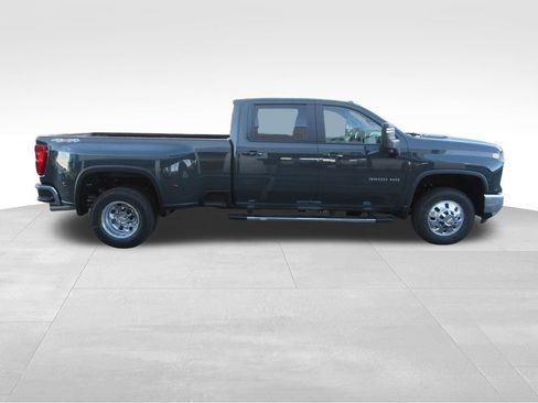 New 2026 Chevrolet Silverado 3500 LT w/ All Star Edition AWD/4WD image 7