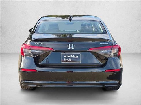 Used 2024 Honda Civic Touring image 6