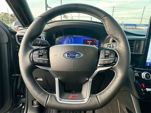 Certified 2023 Ford Explorer ST w/ Equipment Group 401A image 18