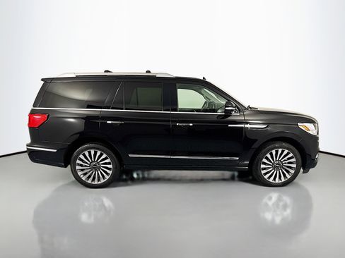 Used 2019 Lincoln Navigator Reserve w/ Cargo Package image 4