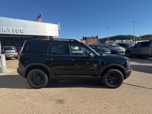 New 2025 Ford Bronco Sport Badlands image 8