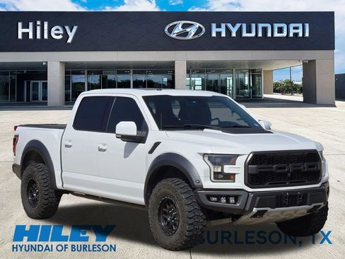 Used 2018 Ford F150 Raptor w/ Equipment Group 802A Luxury image 2
