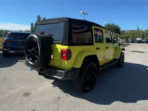 Used 2022 Jeep Wrangler Unlimited Sahara w/ Safety Group image 27