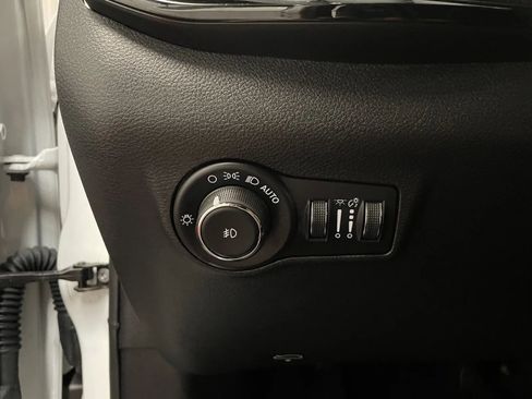Used 2025 Jeep Compass Trailhawk AWD/4WD image 27