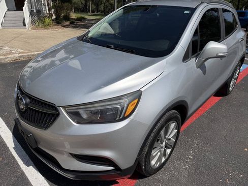 Used 2018 Buick Encore Preferred FWD image 2
