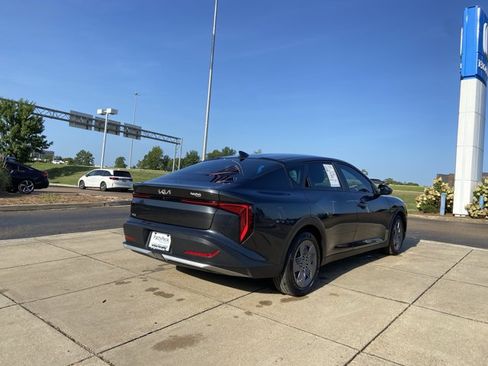 Used 2026 Kia K4 FWD image 11