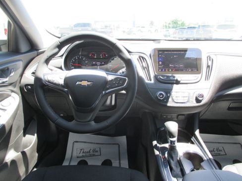 Used 2023 Chevrolet Malibu LT w/ Sport Edition FWD image 12