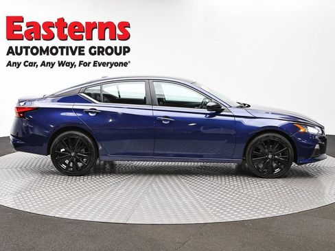 Used 2021 Nissan Altima 2.5 SR AWD/4WD image 4