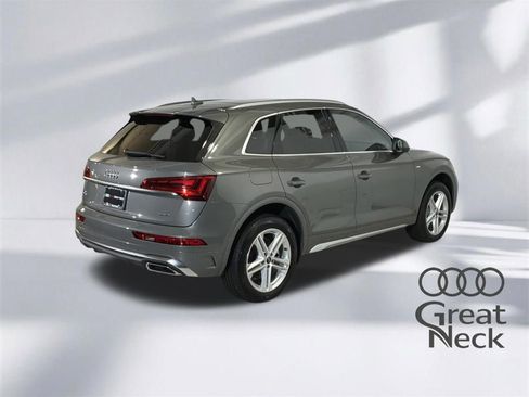 Used 2024 Audi Q5 e Premium Plus AWD/4WD image 10
