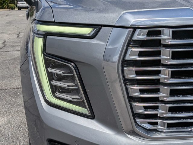 Used 2026 GMC Yukon Denali AWD/4WD image 8