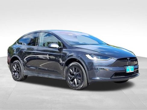Used 2024 Tesla Model X AWD/4WD image 1